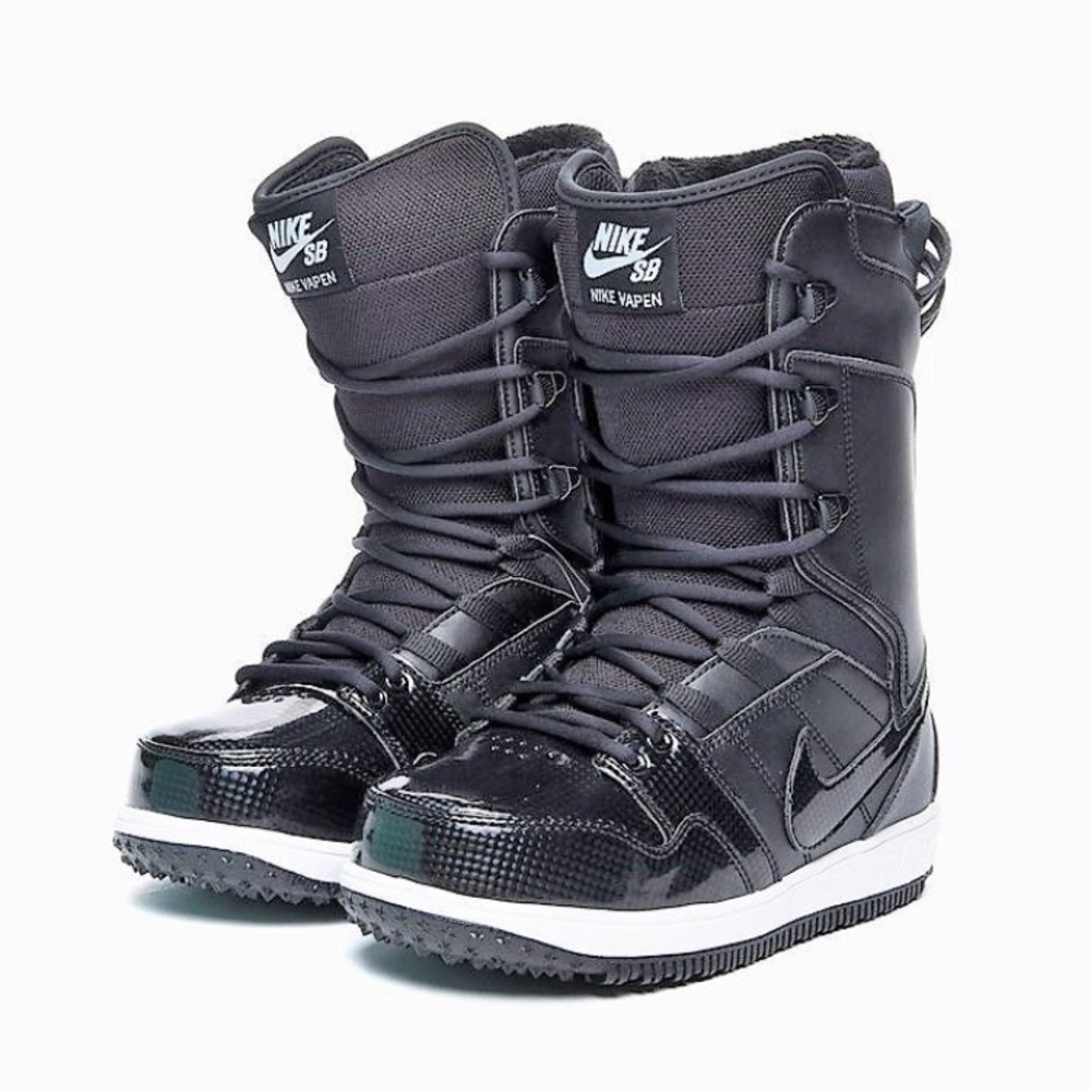 Nike SB Vapen Snowboarding Boots - Women